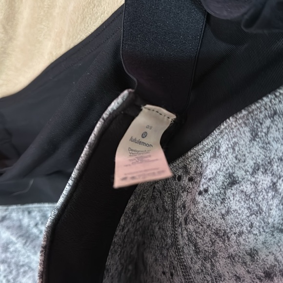 Shorts and visor set - Picture 2 of 11